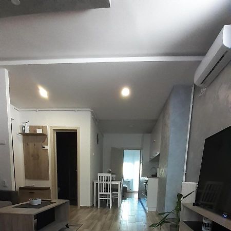 Apartman Una Carloviţ Exterior foto